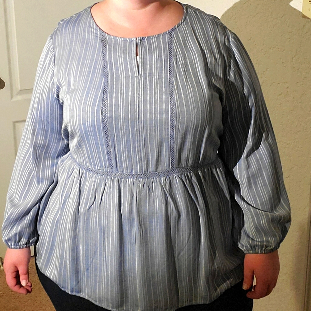 Tie back flowy blouse